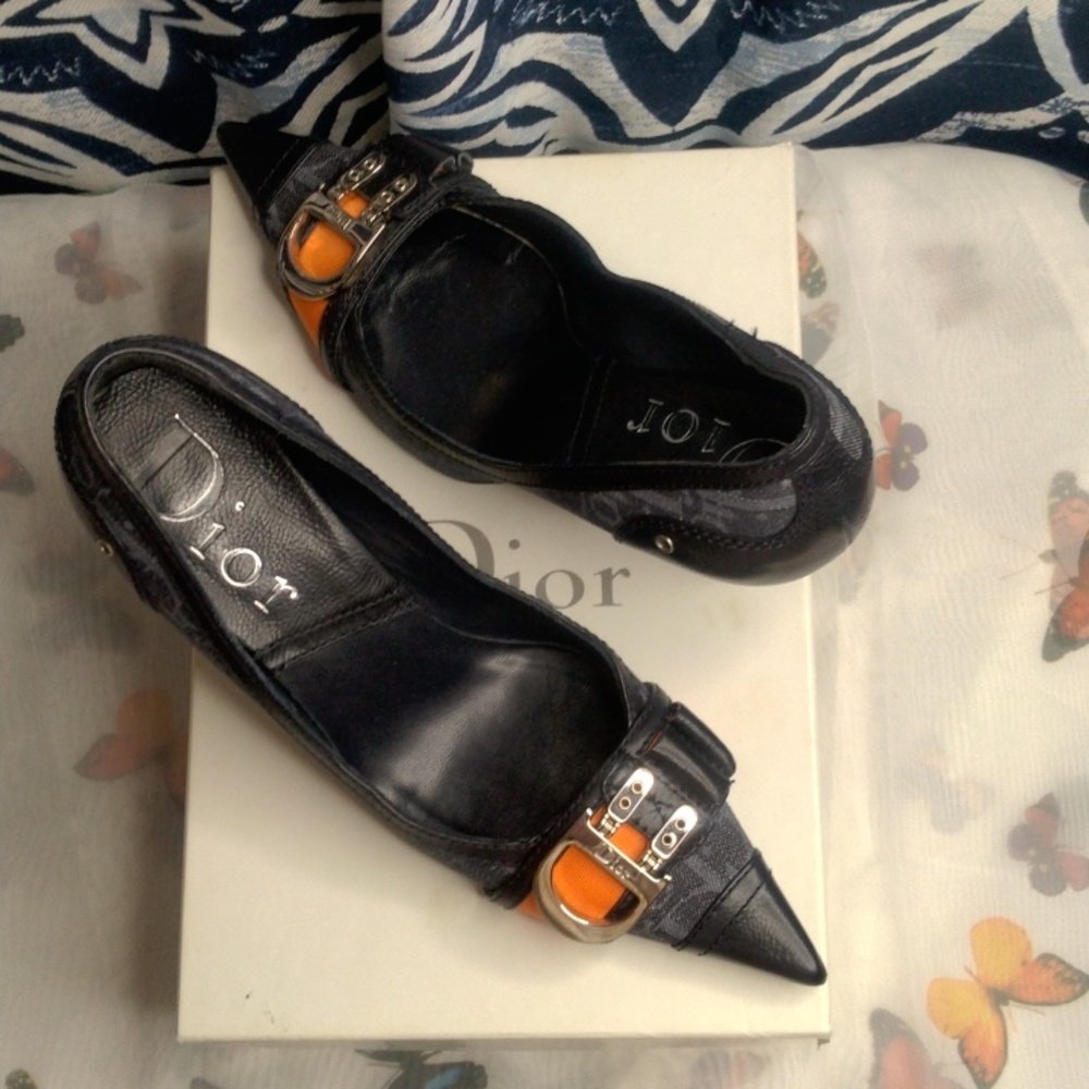 Christian Dior 7.5 ladies shoes Pre❤️ Authentic